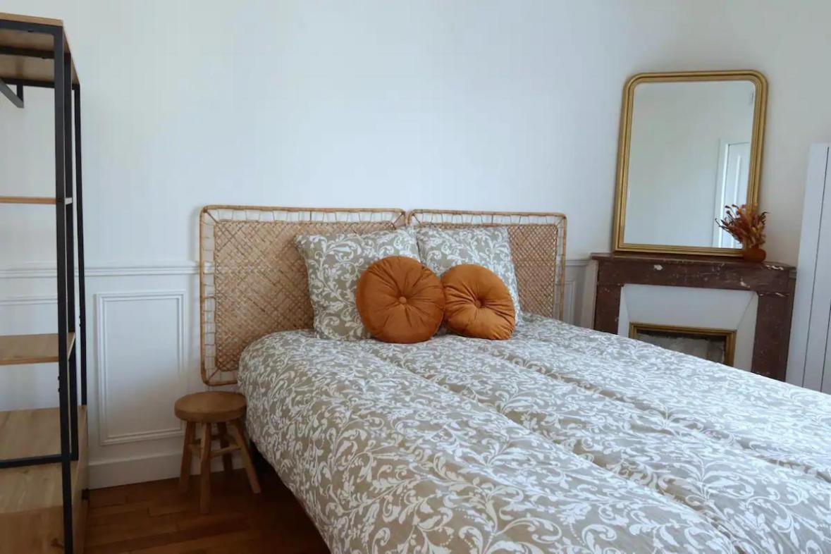 Charmant Appartement Cosy A Suresnes Exterior photo