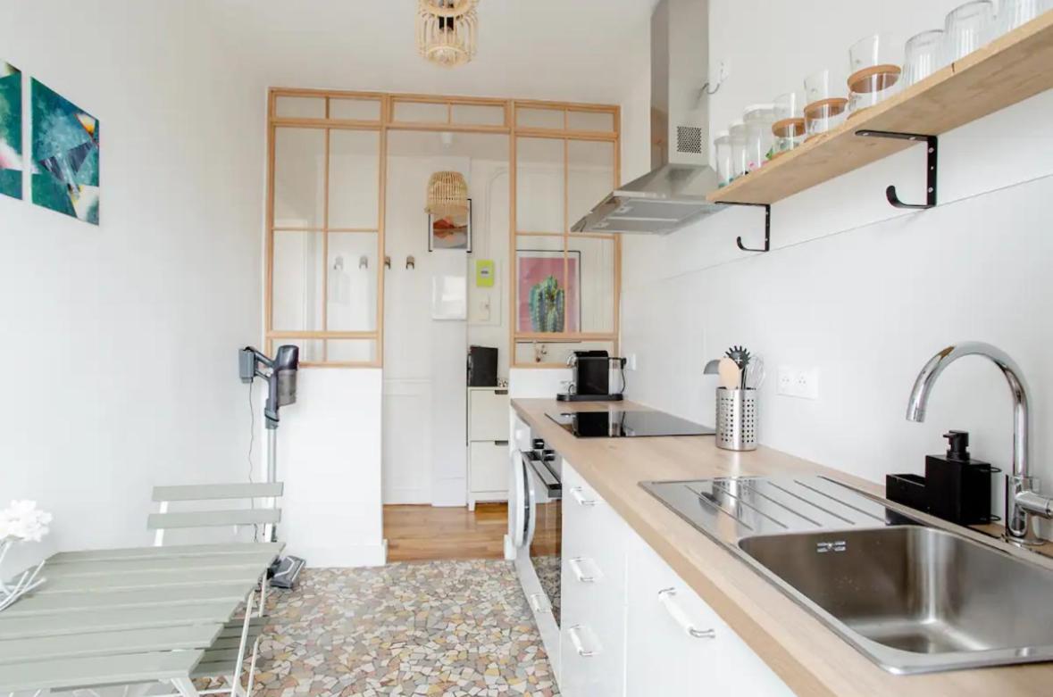 Charmant Appartement Cosy A Suresnes Exterior photo