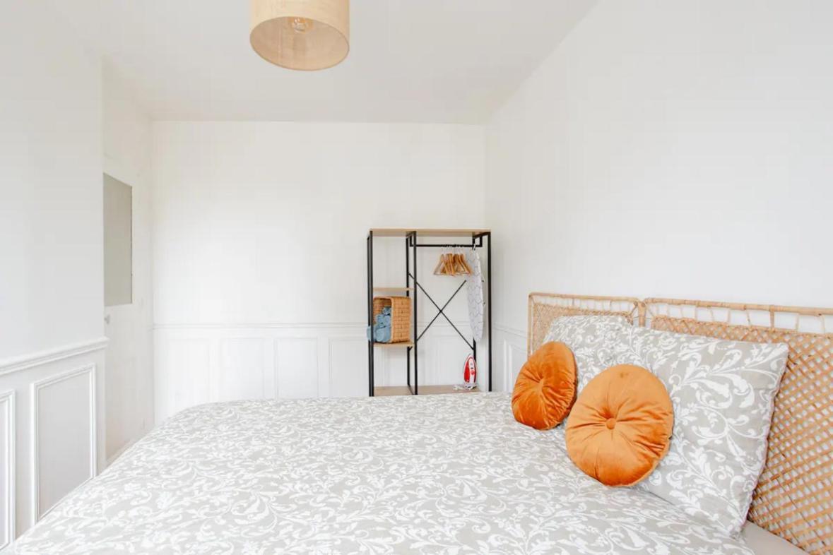 Charmant Appartement Cosy A Suresnes Exterior photo